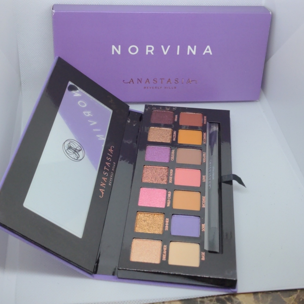 Anastasia Beverly Hills Norvina Eyeshadow palette